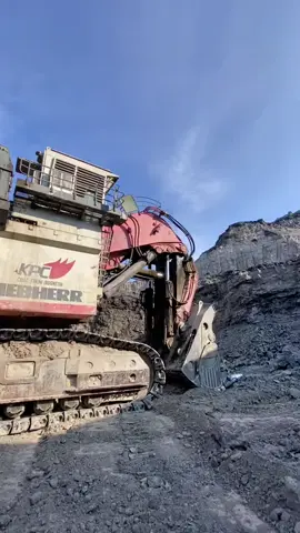 Sangatta kpc LIEBHERR R996