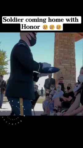 Soldier couldn't comeback home #Homecoming     #military     #soldierfamily    #surprise     #usnavy     #marines     #usarmy    #usmc   #soldier   #soldiercominghome   #militaryhomecoming   #soldiers  #soldiersnotcominghome