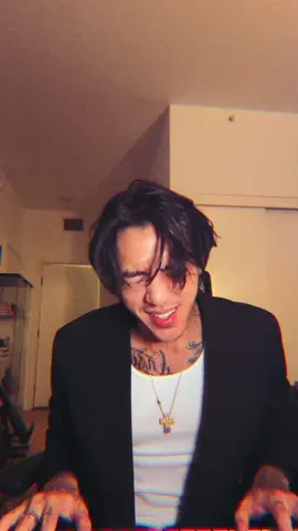 violet crazy drives me crazy 💜 manifesting see @DPR IAN brings this song on stage soon 💫🤞 half moustache is a good too WKWKWKWKWK 🙆‍♀️ #dpr #dreamperfectregime #violetcrazy #dprian #christianyu 