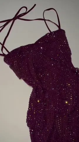 The prettiest dress comimg soon 💜✨ #ohpolly #ohpollydress #sparkle #dreamy #eveninggown #nyfw #embellished #purpledress 