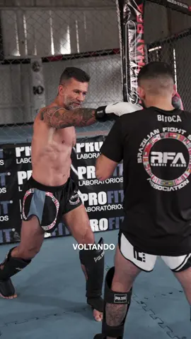 Tirando as raras excessões, tem regras que devem ser cumpridas para não levar a pior 😅 #muaythai #mma #treino