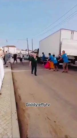 YOU KNOW HOW US HISPANIC MOVE FOR OUR RICE & BEANS & CHICKEN 🍛🤣💯 #giddyleftytv #mrsevendueceduece #trending #explore #foryou #comedy #rice #beans #chicken #viral #funny 