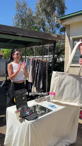 seling ADAMOs in person - come see us again at Gillies at the Ground this Sunday  15/10  #totebag #totebagwithpockets #SmallBusiness #adelaide #fyp #gilliesatthegrounds #market #itgirl #Sustainability 