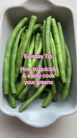 ~ TUESDAY TIP ~ There’s nothing worse than over cooked veggies, so let me show you how to blanch your greens so they are perfectly cooked, with a little bit of crunch, everytime. This works with any veggies that you want just cooked, and is especially handy when you’ve got other things on the stove or in the microwave and need to cook your veg. Simply cover the veggies in boiling water and allow to sit for 5 minutes. Then drain and refresh under cold water, if you want them cold, or serve the straight after draining, if you want them warm.  This is a great way to add some cooked veggies to a salad as well. #tuesdaytip #dietitiantips #kitchenhack #blanchedgreens #blanchingveggies #kitchentipsandtricks #homecook #kitchenideas #cookingveggies #whatspruecooking #dietitian #nutrition #nutritionist #delicious #wholefoods #easymealideas #eatmoreveggies #simplemeals #cookveggiesquickly #eatmoreveg #family #familymealideas #cookingmadeeasy #cookingmadesimple #greenbeans #salad #eatmoresalads #eatyourgreens #tuesday #tuesdayideas