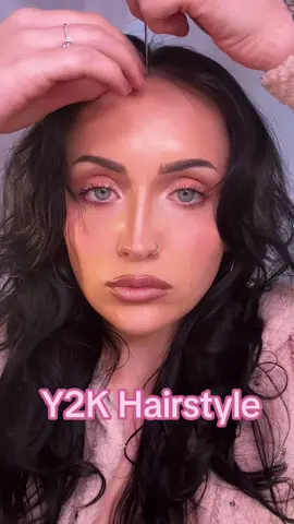 Easy and cute Y2k hairstyle #y2khairstyle #y2khairstyles #y2khair #y2khairinspo #grwm #fashion #hairtok #hairtutorial #hairstyles #hairinspo #wlwtiktok 