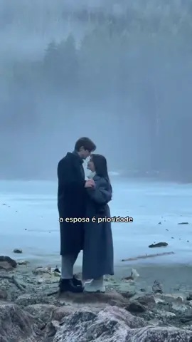 Se quer ter um casamento feliz, entenda que seu parceiro(a) tem que ser prioridade. #casal #casamento #esposa #marido #dicasderelacionamento #reflexão #conselhosamorosos 