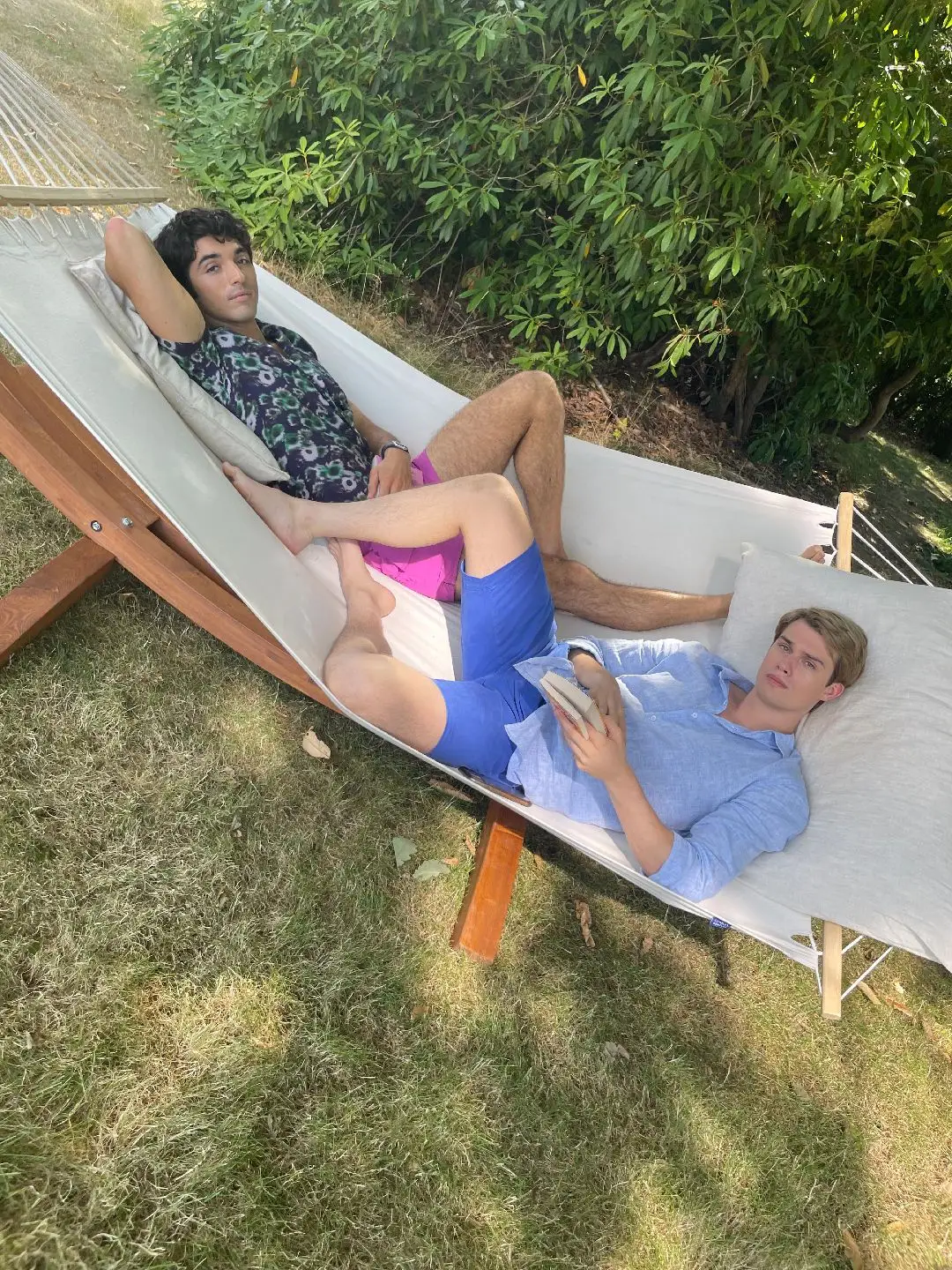 MY BABIES! New pics of the cast of RWRB 📸 | #rwrb #redwhiteandroyalblue #alexclaremontdiaz #princehenry #firstprince #rwrbedit #rwrbmovie #taylorzakharperez #nicholasgalitzine #primevideo #rwrbonprime #caseymcquiston #henryfox 
