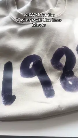 So happy I was able to experience the Eras tour through this movie! #taylorswift #theerastour #theerastourtaylorswift #theerastourmovie #theerastourmovieoct13 #theerastour2023 #tiktokshop #tiktokmademebuyit #1989 #1989TaylorsVersion 