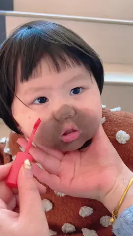 #cutebaby #cute #baby #lovely #naught #daodao 