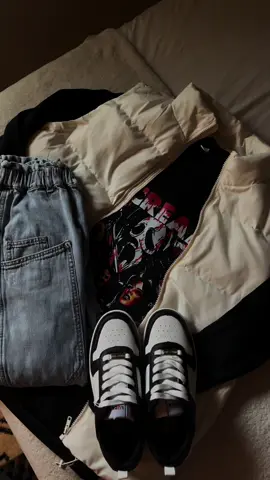 outfits I’m packing for my trip to Gatlinburg tomorrow 🍂🍁 #falloutfits #falloutfitsinspo #fallfashion #fall #fallaesthetic 