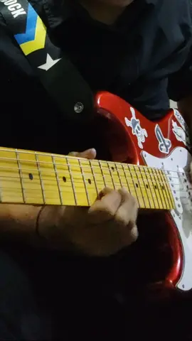 love #wavetoearth #Love #electricguitar #guitarcover #electricguitarcover #guitartok #fyp 