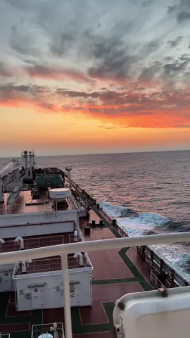 Priceless view of the Atlantic❤️ #fyp #fypシ゚viral #trending #marino #seaman #seamantiktok #seafarer #sunset 