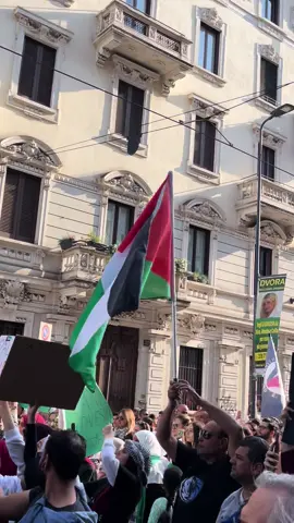 Free Palestine from Milano, Italy. 🇵🇸#freepalestine #milano #italy #palestinalibera 