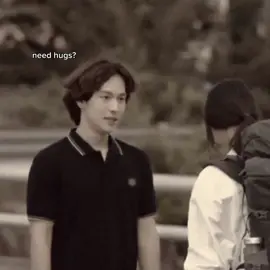 free hug services? #hug #drakor #drakoredit #drakorlover #sadvibes #sad #fyp 