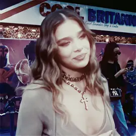 forever obsessed with this look #haileesteinfeld #haileesteinfeldedit #foryou #aestheticedits #haileesteinfieldisbae 