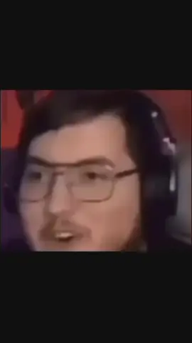 Olmbunelanboylehahahaha #rraenee #elraen #twitch #fyp 