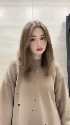 @AKYULIYCHFAN003 отмечайте может заметит 😭💘