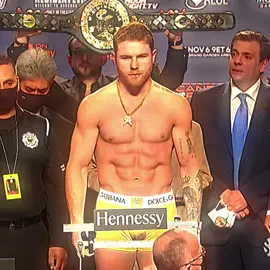 historic fight #caneloalvarez #boxing #fyp #fypシ #viral #calebplant #edit #fight #knockout #parati #audio #foryoupage #caneloalvarez 