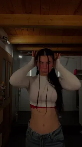 😈