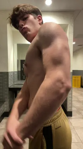 Wake up filthy🗣️💯😈 #fyp #gym 