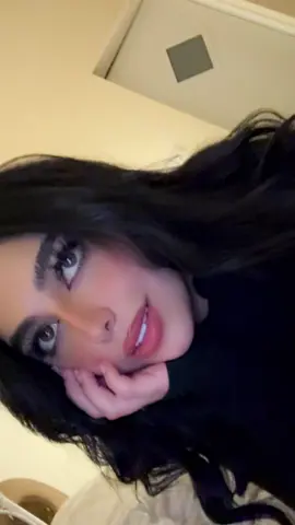 قلبك صاير قاسي🤷🏻‍♀️🤷🏻‍♀️