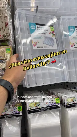 Una forma muy económica de conservar tus carritos abiertos 🚗❤️ #hotwheels  Las pueden encontrar en #dollarcity  #coleccion #diecast #collector #hotwheelscollections #hotwheelscollector #carros #juguetes #coleccionista 