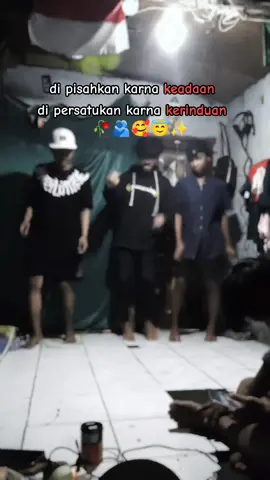 tidak usah berjanji kapan kembali yang terpenting kita bisa bersama di satu titik kumpul lagi🫂🥰#fariz_psby #surabayautara🔥 #fyp #viral #utaragakkeakeanitaitu🤙🔥 