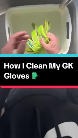How I Clean My GK Gloves! 🧤 #goalkeeper #gk #goalie #cleaning #football #Soccer #footballtiktok #soccertiktok #futbol #cleaning #goalkeepergloves #fyp #foryou #viral 