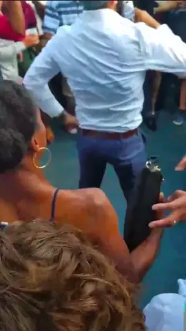 Wait ..she said hold my purse then she hit the floor in a dress & heels 👠💃🏻🔥Bgirlpepc #breaking #bgirl #fyp 