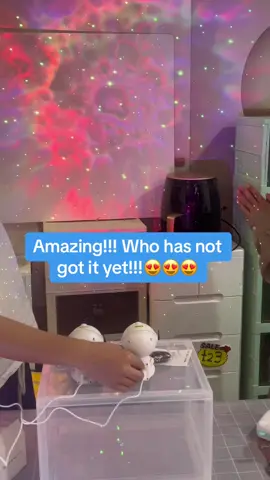 Have you seem this in TikTok before? 🔥❤️‍🔥😍#foryoupage #goodthing #tiktokmademebuyit #trendhunter #trendnew #astronaut #starry sky #lamp 