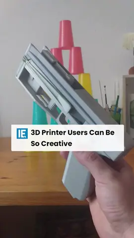 Using only an FDM 3D printer and rubber bands, this guy made a semiautomatic gun that can shoot rubber bands. #3DPrinting#DIY#RubberBandGun#Maker#FDMPrinting#Homemade#GunProjects