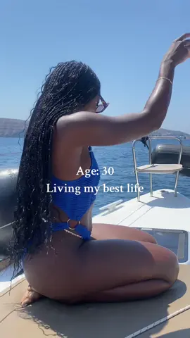 You only live once 💫 #travel #trending #foryou #fyp #world #30s #worldtraveler #livingmybestlife #nokids #richauntie #solo #travelinfluencer #viraltiktok #blacktravel #solotravel #travelnoire 