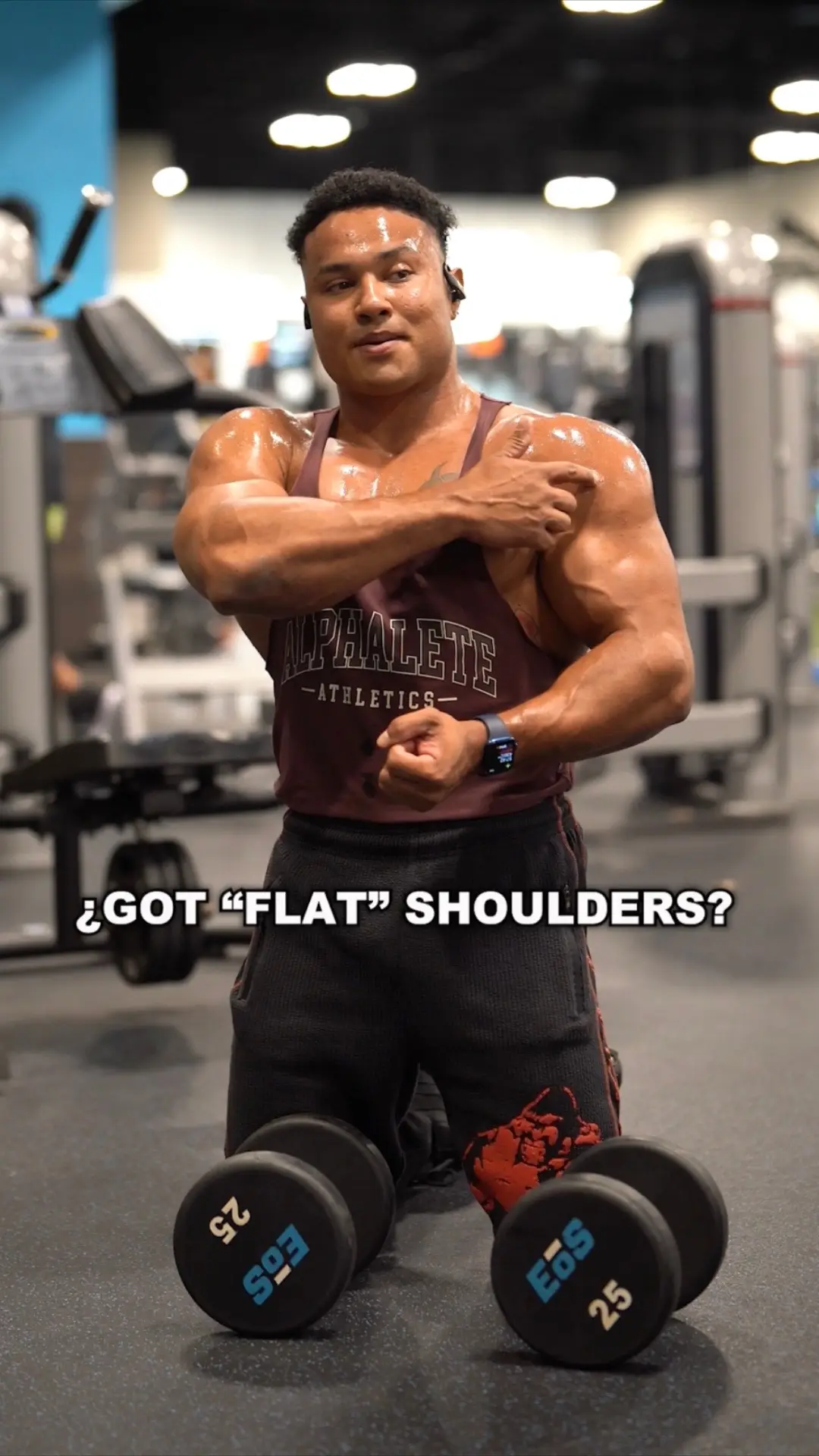 Boulders building workout ✅ I no longer want to get bigger, what I am focused on is to make my muscle bellies “ROUNDER” so they “POP” out more and appear larger.  I love trying different “VARIATIONS” It challenges me and keep things interesting 💪🏽 (SAVE THIS WORKOUT) 3 Sets of each ✅ Rep range:12 ✅ Rest: 90 seconds between ✅ #shoulderworkout #shoulders #buildmuscle #bodybuilding #dumbbellworkout #fitnessjourney #workoutmotivation 
