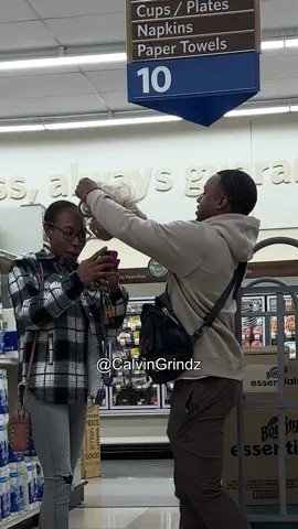 Lets get you some grapes… She wanted to see the leg lock… #calvingrindz #entertainment #funny #prank #foryou 