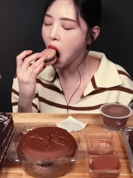 Convenience Store Chocolate Dessert Mukbang! Hershey's Chocolate Cake, Macaron, Pudding & More! #foryou #fyp #foryoupage #bokibites #bokibites_asmr #bokiontiktok #mukbangboki #eatwithboki #mukbang #asmr