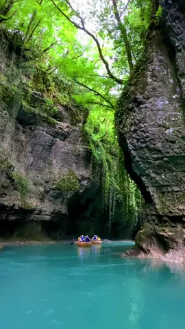📍وادي مارتفيلي في جورجيا  🇬🇪🌺 #تبليسي_جورجيا  .#السياحة_في_جورجيا  . @AliZ  . . . . . . . . . . . . . . . . . . . .#CapCut  #martvilicanyongeorgia #مارتفيلي #مارتفيلي_كوتايسي  #georgia🇬🇪 #water #nature #travel  #جورجيا_سياحه #باتومي #تبليسي #جورجيا #georgia #batumi #tbilisi ##nature #fy #fyp #fypシ #الشعب_الصيني_ماله_حل😂😂 