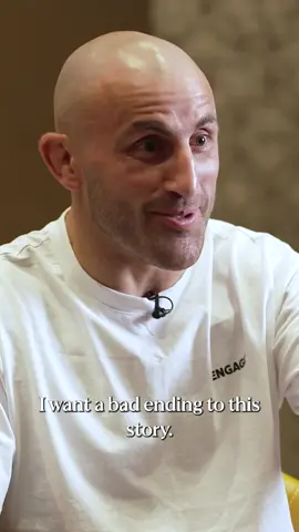 “I want a bad ending to this story, I want to finish him” 😤 Alex Volkanovski says he can't afford to give Islam Makhachev the same respect him gave him in their first fight ❌ #UFC294 #UFC #MMA #Volkanovski #alexvolkanovski #australia #volk #islam #islammakhachev #makhachev