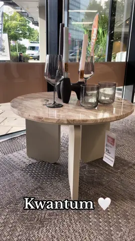 Waauw, deze marmeren bijzettafel gezien bij Kwantum 🤍 €75,- #fmp #fyp #findmypage #inspiration #trending #shopping #viral #new #kwamtum 