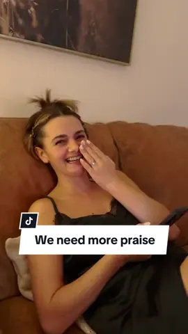 She be angry, hungry, sad, laughing and h*rn* in the span of 5 minutes. Men don’t get enough praise for dealing with their cranky woman every month! #hollinsporterfamily 