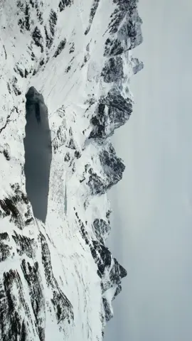 📍 Bolivia 🇧🇴 la belleza de la cordillera Real, en los Andes Bolivianos, una cadena de montañas con una superficie de de 150 km, ubicado en La Paz. The beauty of the 