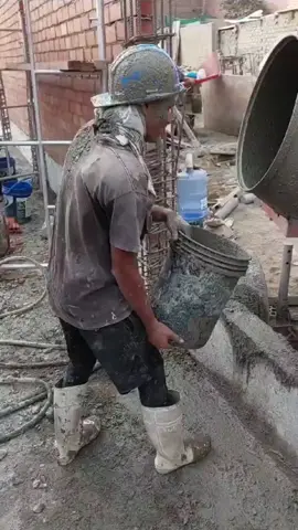 mi primera chamba #albañiles #albañil #construction #construccion #trabajando 