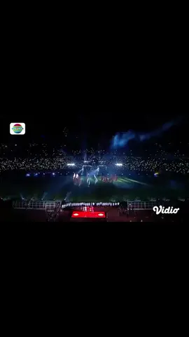 Kangen anthem bareng lagi🥲 #satujiwapersija #anthem #persijajakarta #tothenextlevel #macankemayoran #persijajuara #liga1indonesia #persija1928 #bangkit #persija #persija_fans #thejakmania #jakmania #fyp #trending #beranda #viral 