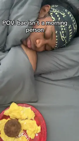 She was so confused #fyp #couplecomedy #morningperson 