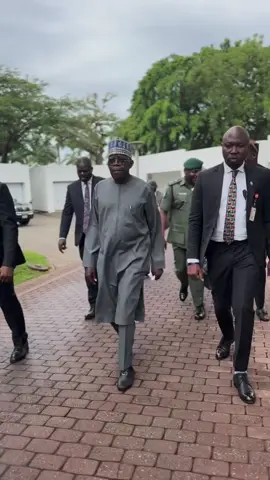 The President Federal Republic of Nigeria 🇳🇬  #closeprotection #executiveprotection #secretservice #dss #security #abuja #Nigeria 