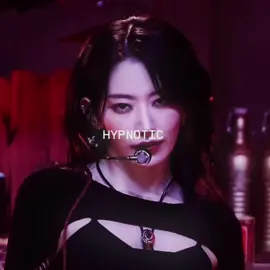 shes so fine i cant do this #fypシ#foryoupage#foryou#trending#kpop#kpopedit#lesserafim#lesserafimedit#sakura#sakuramiyawaki#lesserafimsakura#sakuraedit#sakuramiyawakiedit 