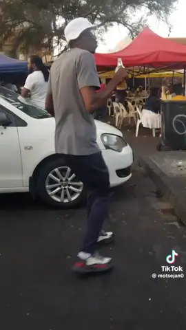 #2023jokeoftheyear #2023bestjoke #drunkguywalkingdownstrreet #drunkguy#comedy#funny#hilarious#tiktoktop10joke #laughinghystericallyrightnow #trendingfunnyjoke #funnyhilarious #fyp #foryourpages #fypシ゚viral #drunkguywalkingdownroad #street#road#blockparty#flavadave8drunkguyjoke #hahaha#lmao#lol#fyp#fypシ #fypage #fypシ゚viral #foryoupageofficiall #foryoupage #alabamacheck #alabamatiktoknumber1 #number1jokerlover #foryoutrendingvideo 
