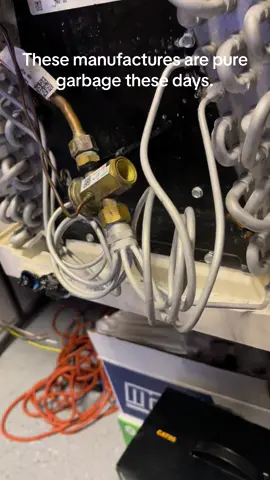 All these AC manufacturers are garbage today. #hvac #fixi #garbage #technicians #ac #why #hvacarmy #poorquality #trane #carrier #goodman #lennox 