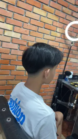Low fade haircut…#potonganrambut #gayarambutcowok #haircut 