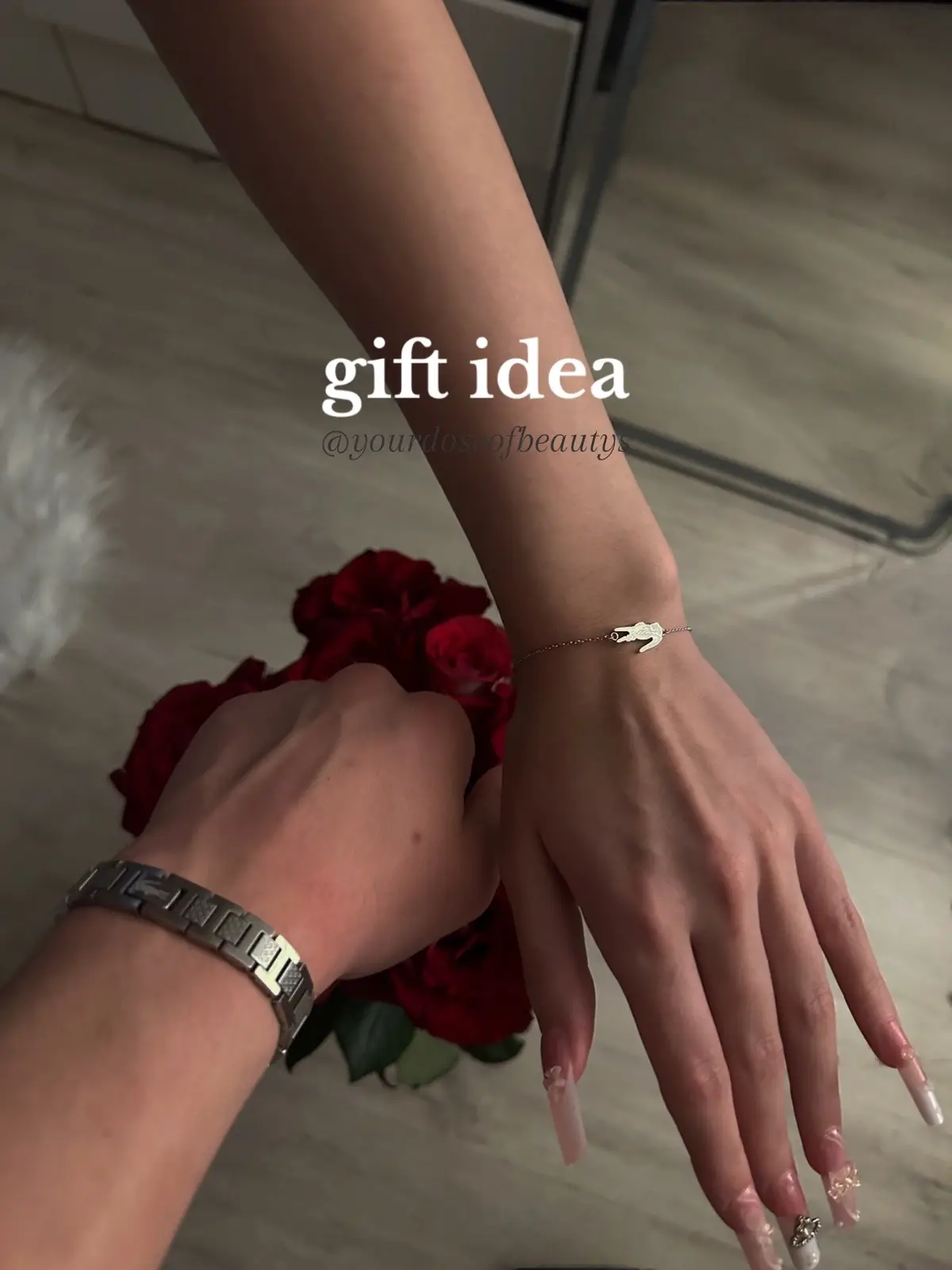 the perfect gift 🌹 #forhim #viral #forher #gift #jewelry #Love #couplebracelet #lacoste #couple #couplegoals #lacostebracelet #aesthetic 