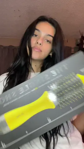 IM IN LOVEE💛 @The Drybar #drybargiftedme #blowoututorial 